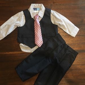 Toddler 4 Piece Outfit | 12 Months